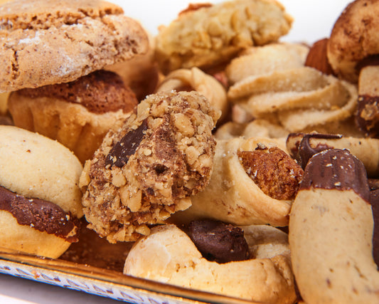 Celebrate the Holidays the Right Way with Tasty Gourmet Cookie Trays