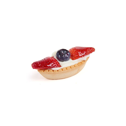 Boat Fruit Tarts with Cream